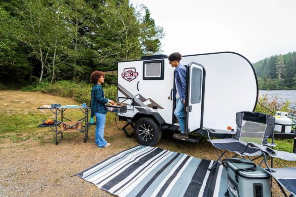 featured-rv-trash-cans-01-2023